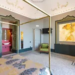 81 Suite And Breakfast